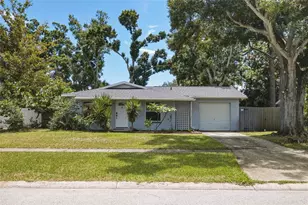 2940 47th Ave S, Saint Petersburg, FL 33712 - Photo 1