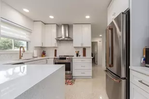 63 Nicholas Dr, Dunedin, FL 34698 - Photo 9