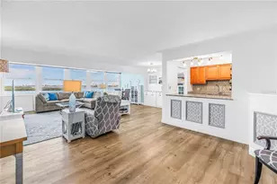 7200 Sunshine Skyway Ln S, Saint Petersburg, FL 33711 - Photo 5