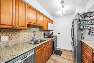 7200 Sunshine Skyway Ln S, Saint Petersburg, FL 33711 - Photo 15