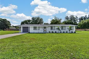 4609 60th Street E, Bradenton, FL 34203 - Photo 1