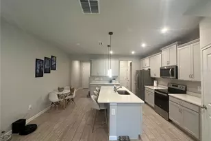 26128 Fantasy Sky Ln., Lutz, FL 33559 - Photo 5