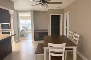 113 Locust Dr, Brandon, FL 33511 - Photo 9
