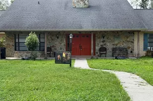 113 Locust Dr, Brandon, FL 33511 - Photo 1