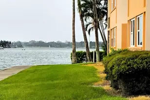 7560 Bay Island Dr S, South Pasadena, FL 33707 - Photo 3
