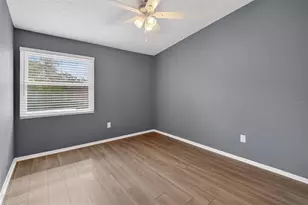 6424 Rockpointe Dr, Tampa, FL 33634 - Photo 17