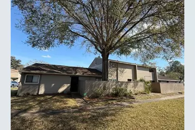 8608 Lake Isle Drive, Temple Terrace, FL 33637 - Photo 13