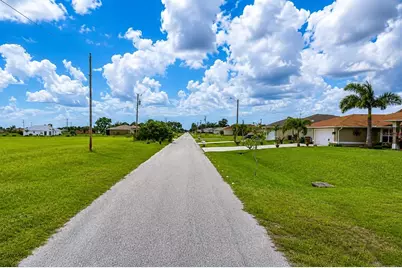 2524 NW 7th Street, Cape Coral, FL 33993 - Photo 11
