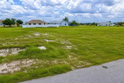 2524 NW 7th Street, Cape Coral, FL 33993 - Photo 9