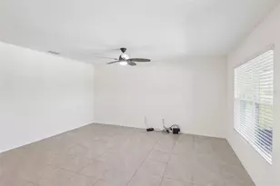 36945 Goffaux Loop, Zephyrhills, FL 33541 - Photo 21