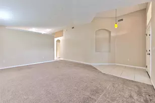 3945 Hampton Hills Dr, Lakeland, FL 33810 - Photo 7