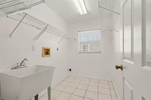 2500 62nd Ave S, Saint Petersburg, FL 33712 - Photo 15