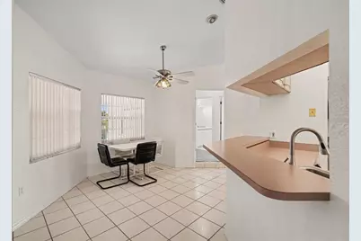 2500 62nd Avenue S, Saint Petersburg, FL 33712 - Photo 11