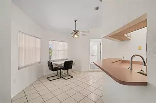 2500 62nd Ave S, Saint Petersburg, FL 33712 - Photo 11