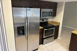 8331 Paddlewheel St, Tampa, FL 33637 - Photo 5