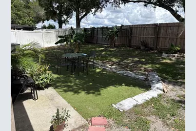 8331 Paddlewheel Street, Tampa, FL 33637 - Photo 9