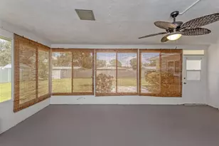 2161 Inner Cass Cir, Sarasota, FL 34231 - Photo 29