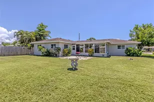 2161 Inner Cass Cir, Sarasota, FL 34231 - Photo 3