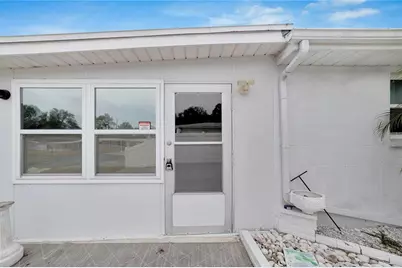 12093 104th Lane, Largo, FL 33773 - Photo 5