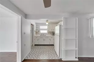 12093 104th Ln, Largo, FL 33773 - Photo 11