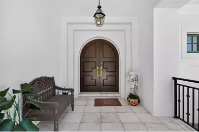 1100 Tortuga Circle NE, Saint Petersburg, FL 33702 - Photo 5