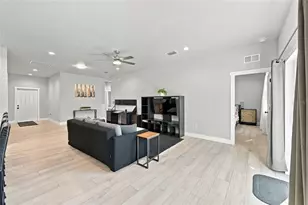 3219 E Emma St, Tampa, FL 33610 - Photo 3