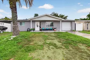 9440 Rainbow Ln, Port Richey, FL 34668 - Photo 15