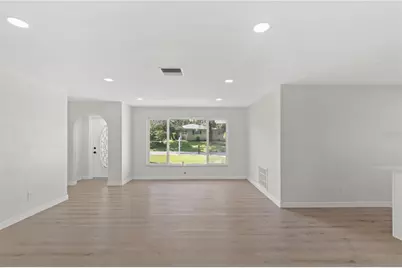 2040 Forest Drive, Clearwater, FL 33763 - Photo 9