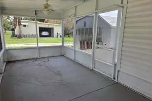 6240 Connecticut St, Zephyrhills, FL 33542 - Photo 9