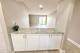 7939 Pine Dr, Temple Terrace, FL 33637 - Photo 9