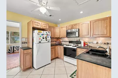 5054 4th Avenue S, Saint Petersburg, FL 33707 - Photo 11