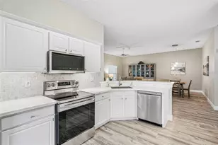 2247 Worthington Greens Dr, Sun City Center, FL 33573 - Photo 13