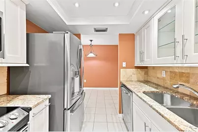 2650 Pearce Drive #309, Clearwater, FL 33764 - Photo 9