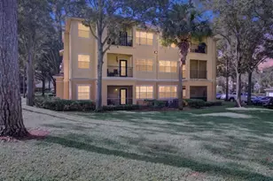 2612 Robert Trent Jones Dr, Orlando, FL 32835 - Photo 37