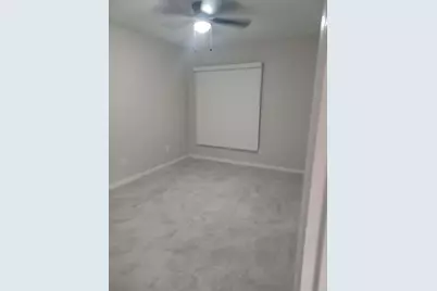 1502 Marsh Cove Court #106, Tampa, FL 33619 - Photo 9