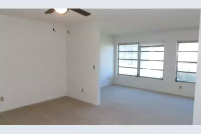2100 World Parkway Boulevard #38, Clearwater, FL 33763 - Photo 19