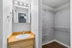 111 S Lauber Way, Tampa, FL 33609 - Photo 23