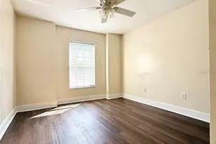7731 Carriage Pointe Dr, Gibsonton, FL 33534 - Photo 11