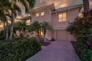 102 Wimbledon Ct, Redington Shores, FL 33708 - Photo 1