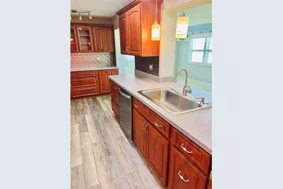9677 41st Street N, Pinellas Park, FL 33782 - Photo 5