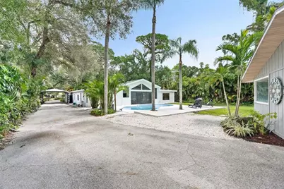 10030 59th Avenue N, Saint Petersburg, FL 33708 - Photo 35