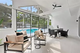 10030 59th Ave N, Saint Petersburg, FL 33708 - Photo 19