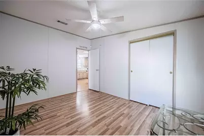 5335 Powhattan Street, Zephyrhills, FL 33542 - Photo 21