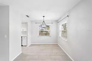 8710 Filson Pl, Sarasota, FL 34231 - Photo 11