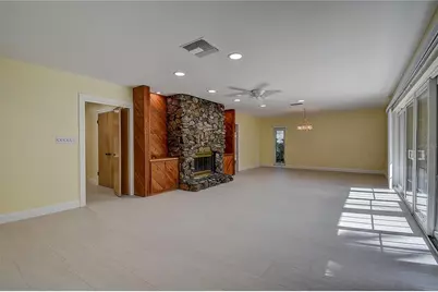 1247 Monticello Boulevard N, Saint Petersburg, FL 33703 - Photo 13