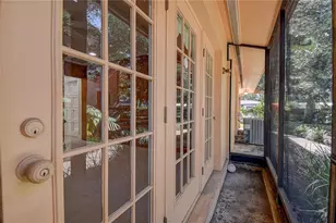 1247 Monticello Blvd N, Saint Petersburg, FL 33703 - Photo 11