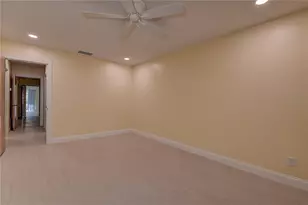 1247 Monticello Blvd N, Saint Petersburg, FL 33703 - Photo 53
