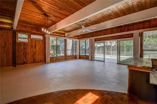 1247 Monticello Blvd N, Saint Petersburg, FL 33703 - Photo 37