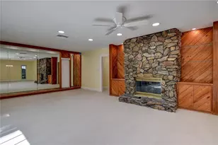 1247 Monticello Blvd N, Saint Petersburg, FL 33703 - Photo 17