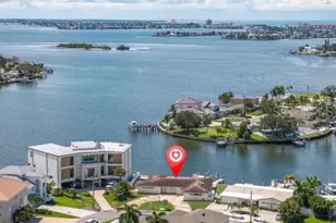 6505 Debbie Ln S, Saint Petersburg, FL 33707 - Photo 1